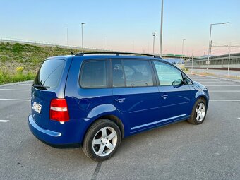 VW Touran 1.9 TDI DSG - 3