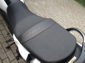 Suzuki DL 650 V-Storm - 3