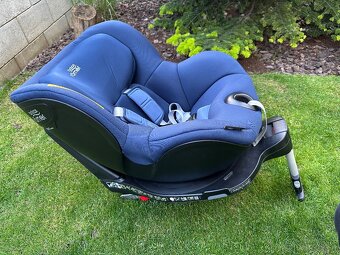 Britax Romer Dualfix M i-Size Tmavomodrá farba - 3
