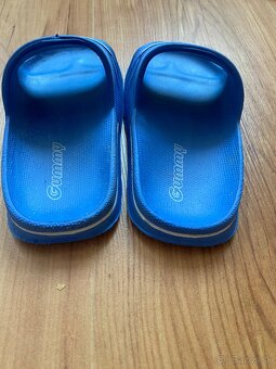 Šľapky Adidas - 3