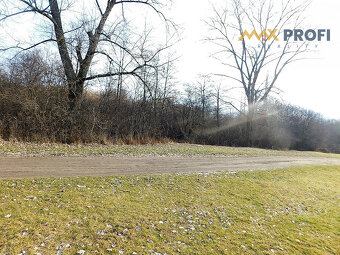 Na predaj, veľký pozemok 12.578m2 v priemyselnej zóne, mesto - 3
