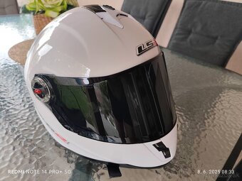 Predám prilbu na motocykel LS2 - 3