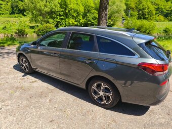 Hyundai i30 CW Kombi 1.5 T-GDi mHEV iMT Family - 3