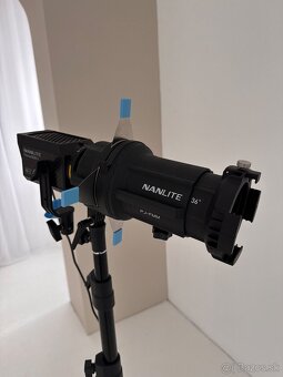 Predám profesionálne LED svetlo NANLITE Forza 60B II s proje - 3