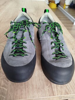Trekove botasky SCARPA . veľkosť 42 - 3