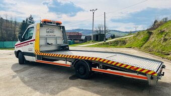 Predám odťahovku VW Crafter 2,5 - 3