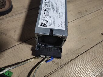 Predám zdroj 12v.......71A - 3