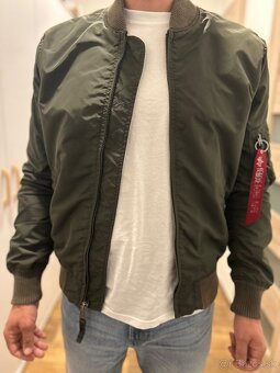 Bombera Alpha Industries - 3