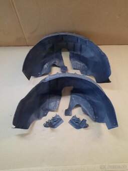 kryty podlahy, podblatníky Golf 6 - 3