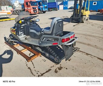 Snežný skúter Polaris Liberty 600 - 3