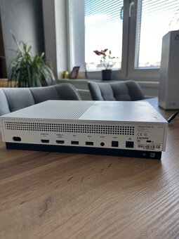 Xbox one S 1TB s mechanikou - 3
