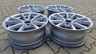 BMW disky Styling 390 16" 7Jx16 H2 ET31 5x120 - 3