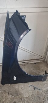 Predám kapotu a blatniky subaru impreza 2008 - 3