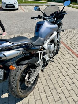 YAMAHA FZ6-S - 3