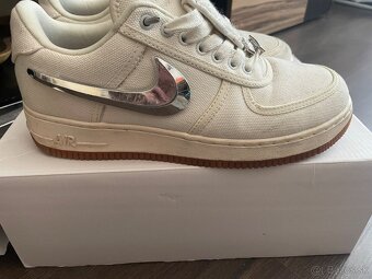 Nike Air Force 1 Travis Scott - 3
