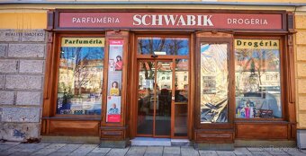 Prenájom komerčných priestorov v centre mesta Spišská Nová V - 3