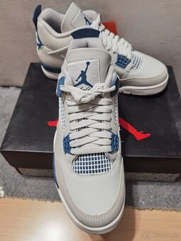 Jordan 4 Military Blue - 3