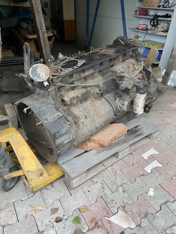 motor LIAZ 300 - 3