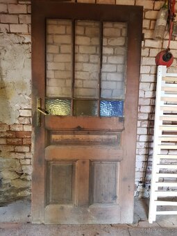 100 ročné okná a dvere - 3