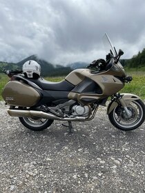 Predám motocykel Honda NT 700V - 3