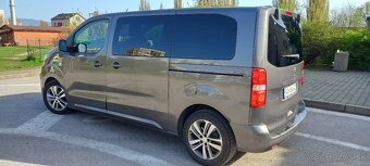 Prenájom auta 7-miestne vozidlo Peugeot Traveller - 3
