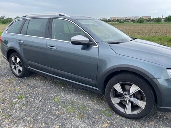 Škoda Octavia Scout III 4x4 DSG – 2.0 TDI 135 kW (2015) - 3
