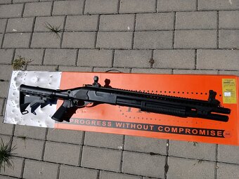 Predam airsoftovu brokovnicu M8874 Green Gas - 3