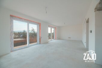 NA PREDAJ | RODINNÝ DOM – TRENČÍN, SOBLAHOV - 3