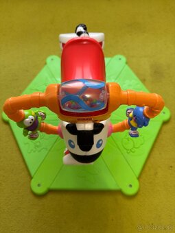 Hojdacia a točiaca sa zebra od Fisher-Price - 3