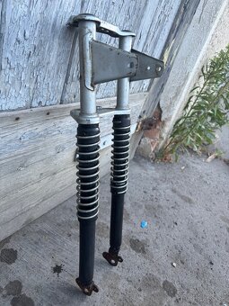 Babetta 210/215/225 predna vidlica novší typ - 3