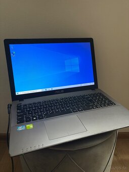 ASUS X550V - 3