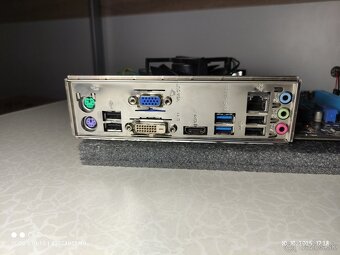 Intel i5-3350P + ASUS B75M-A + 8GB DDR3 RAM - 3