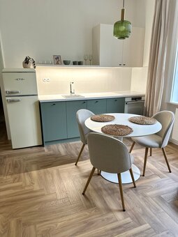 Štýlový, kompletne zrekonštruovaný 3-izbový byt na prenájom  - 3