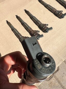 BOSCH 7794435 sada vstřiků e60, e90 - 3