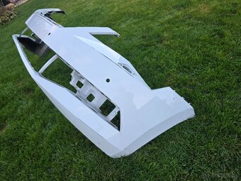 Škoda Superb III predný nárazník - 3