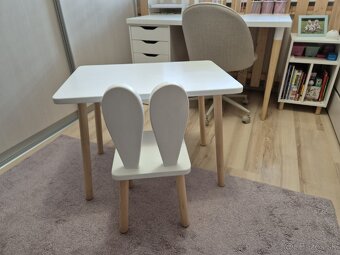 Predám detský stôl so stoličkou - 3