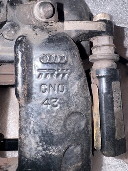 Zadné strmene Audi 330mm kotúč - 3