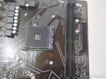 Predám základnú dosku Gigabyte A520M H (micro-ATX, socket AM - 3