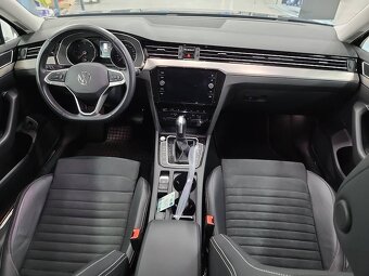 Volkswagen Passat Variant 2.0 TDI EVO Elegance DSG - 3