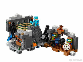 LEGO Minecraft 21124 - 3