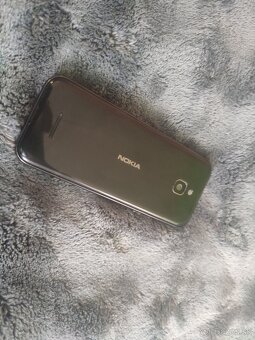 Predám Nokia 800 4G - 3