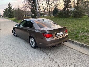 BMW e60 520i manual - 3