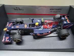 F1 TORO ROSSO STR4 2009 SEBASTIAN BUEMI MINICHAMPS 1:18 - 3