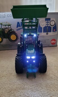 RC traktor Siku Control John Deere7310R - 3