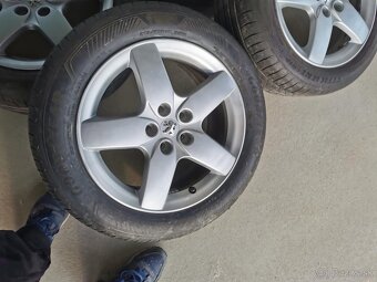Elektróny 215/55 R17 - 3