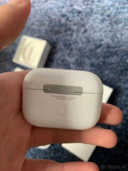 Apple AirPods Pro 2 - 3