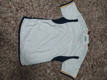 Real Madrid dres (bez čísla) - 3