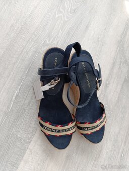 Nové dámske sandále TOMMY HILFIGER -veľ. 41 - 3