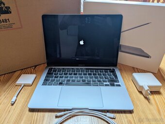 MacBook Pro 13 2020, i5, 16GB, 512GB - 3