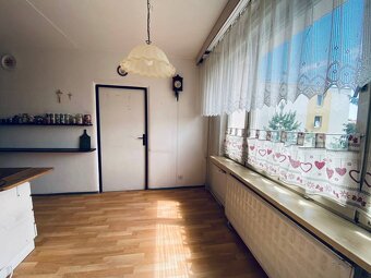 Na predaj  4 izbový byt vo vyhľadávanej obci Očová - 3